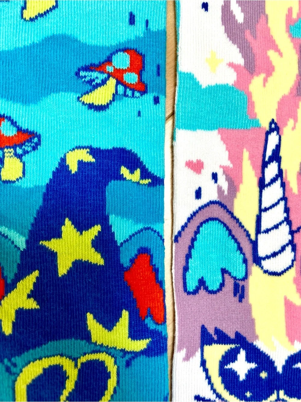Pals pinkgabbercat & Abra and catabra mismatched cat socks adult large